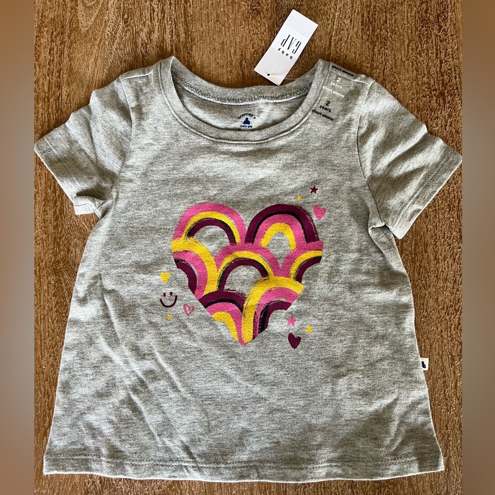 GAP Brannan’s Favorite Heart Graphic Tee